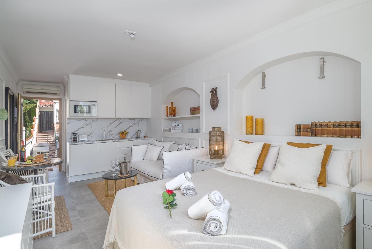 Bianca Chic Studio - Carihuela Beach At 300M Torremolinos Exterior foto